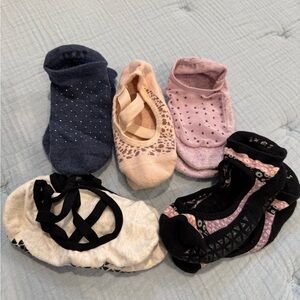 TAVI lot of 5 pairs grip socks